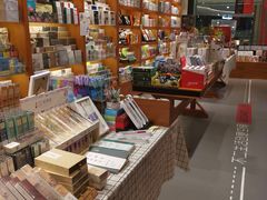 -西西弗书店&矢量咖啡(凯德晶萃广场店)