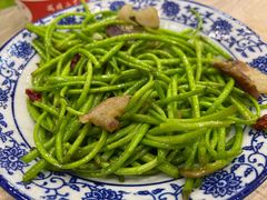 -江城燕子大排档(江汉路步行街店)