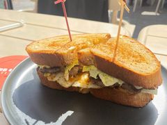 煎蛋牛排三明治-HERB SPICE(来凤街店)