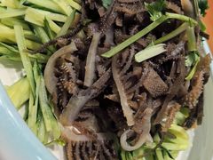 -老码头黑皮肘子锅包肉(赣水路店)