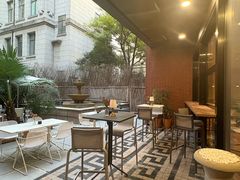 -潮一不贰·法式甜品·生日蛋糕·西式简餐(外滩店)