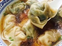 半菜半肉-古徽州馄饨店(宝安路店)