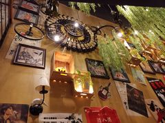 -临界音乐酒馆·小龙虾·江湖菜(华熙LIVE·鱼洞店)
