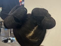 -金夫人化妆摄影职业培训学校