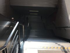 -中山北路(地铁站)