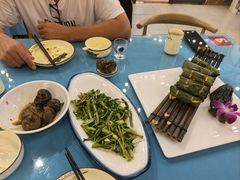 -刘姐啤酒鱼民族演艺餐厅(西街总店)