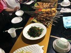 -乡村馕坑肉·烧烤·新疆菜·本地人更爱吃(阿勒泰首店)