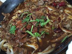 -溢心园香河肉饼总店