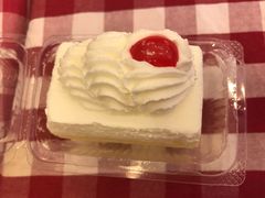 鲜奶小方蛋糕-红宝石·鲜奶小方·海派西点房(南丹店)