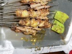 -三个大叔烤羊肉串·炭炉砂锅菜(西三旗店)