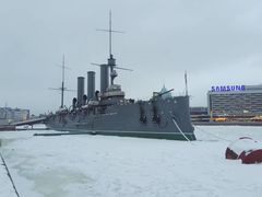 -阿芙乐尔号巡洋舰