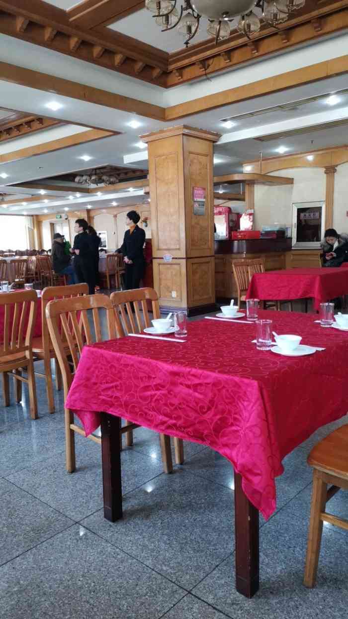 宴宾美食城-"清真老店,记得小时候常和爸妈去宴宾楼,喜.