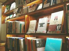 -猫的天空之城概念书店(西塘古镇店)