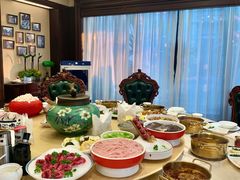 -小天鹅火锅·一线江景洪鼎旗舰店(洪崖洞店)