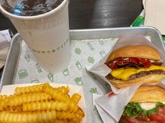 芝士牛肉蘑菇堡-Shake Shack(西单大悦城店)