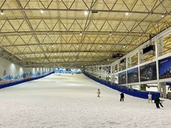 -乔波室内滑雪场