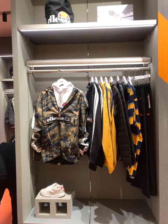 ellesse(北京apm店)-"竟然发现了这个牌子惊了小的时候穿过 .