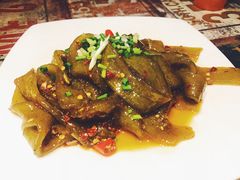 -范二妹独特烧烤夜宵城(宜宾总店)