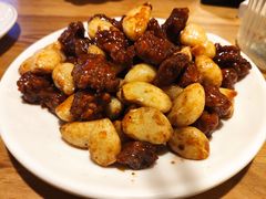 黑蒜子牛肉粒-陈傻子餐厅(世纪都会店)