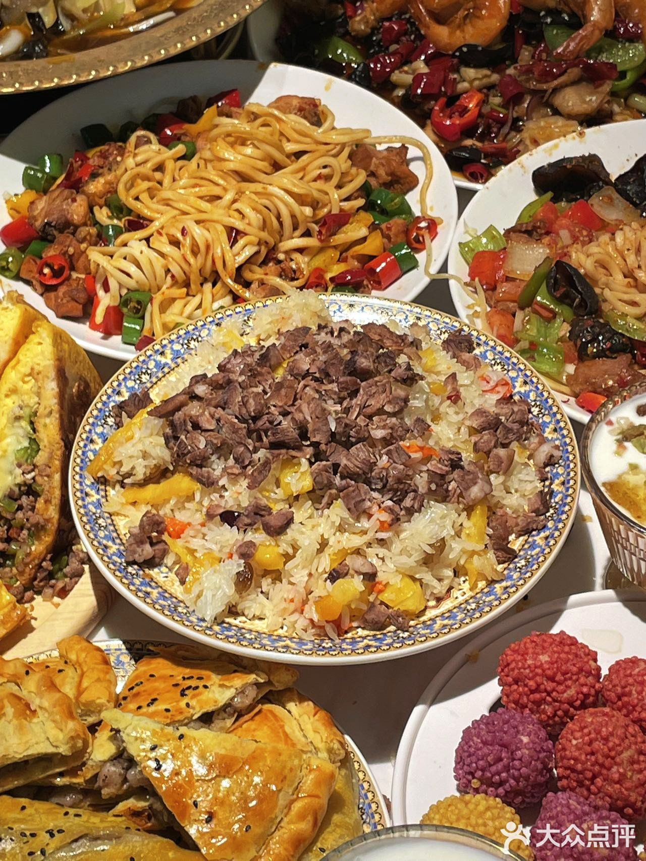 谁懂啊姐妹们！这家新疆菜吃一顿想三天！