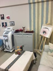 -一个差评成就的纹眉店