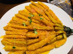 -东口码头·烧鸽子·鱼头泡饼·地方菜(金鹰悦城店)