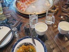 -小天鹅火锅·一线江景洪鼎旗舰店(洪崖洞店)
