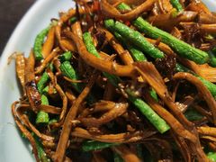 豆角茶树菇-闫府私房菜·百年鲁菜(恒隆店)