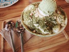 抹茶牛奶冰沙-I HOLIC艾豪丽披萨(KKone店)