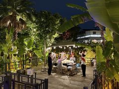 -茅草房·河畔园林火锅