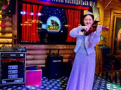 -米德维奇俄式西餐厅(西六道街店)