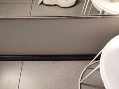-URBAN REVIVO(北京大兴凯德MALL店)