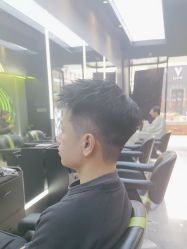 -不迫先生专业男士剪发