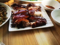 -四更周店烤乳猪