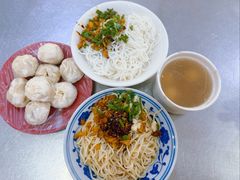 -高师傅特色米粉汤包(建设路店)