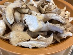 -龍歌自助小火锅(市南金茂湾店)