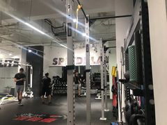 -汗水空间私教健身连锁(SM广场店)