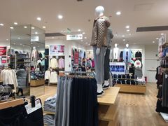 -优衣库(郑州丹尼斯大卫城店)