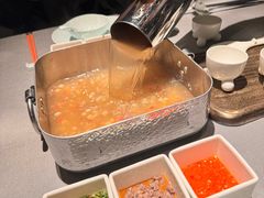 -左庭右院鲜牛肉火锅黑金店(陆家嘴中心店)