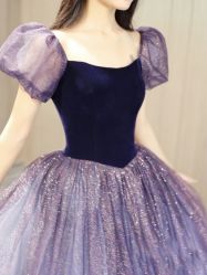 -洋洋婚纱品牌集合店