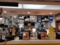 -麦当劳(轻轨曹杨路店)