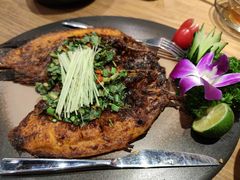 香茅草烤罗非鱼-麦麦山云南菜(复地活力城店)