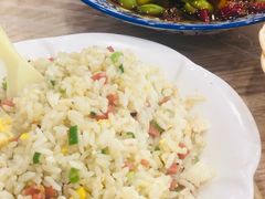 -江城燕子大排档(江汉路步行街店)