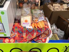 -百年港湾奥特莱斯(香炉礁店)