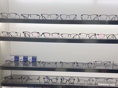 -视野联行眼镜·蔡司·尼康战略合作店(城西银泰店)