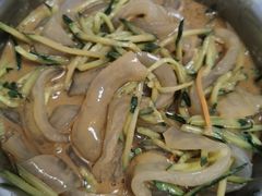 摇滚大拉皮-那家老院子东北菜·饺子·小鸡炖蘑菇(艳华街店)