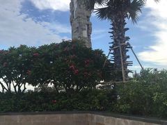 -亚龙湾中心广场