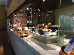 自助取餐区-威珀斯酒店·珀萃美食餐厅 | 海鲜刺身·现烤生蚝·特色烤肉