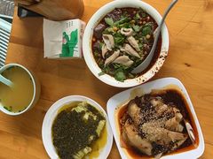 -朱大嘴肥肠血旺(福字街店)