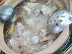 -广味炭炉鸡煲(宝业路分店)
